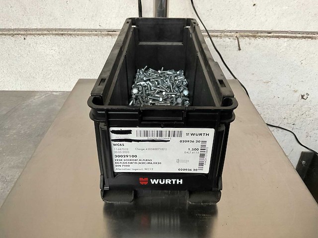 Würth 4.33 kg zeskant schroef met flens m6 x 20 in stapelbare bak - afbeelding 1 van  5