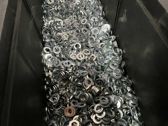 Würth 4.65 kg ringen in stapelbare bak - afbeelding 3 van  6