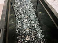 Würth 4.81 kg sluitring d6,4 in stapelbare bak - afbeelding 3 van  5