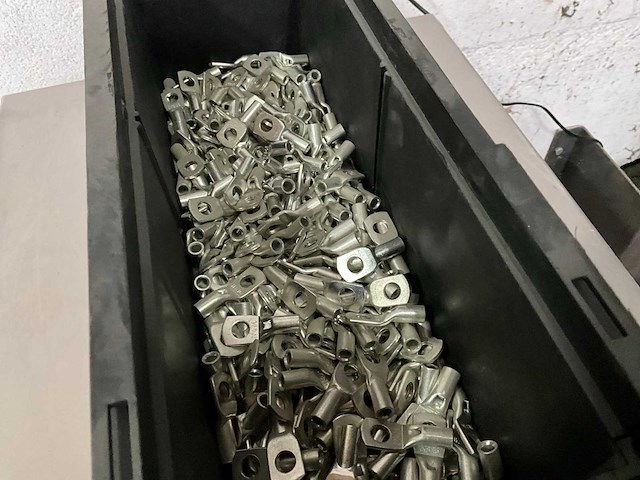 Würth 4.82 kg krimp-kabeloog m8-16 in stapelbare bak - afbeelding 3 van  5