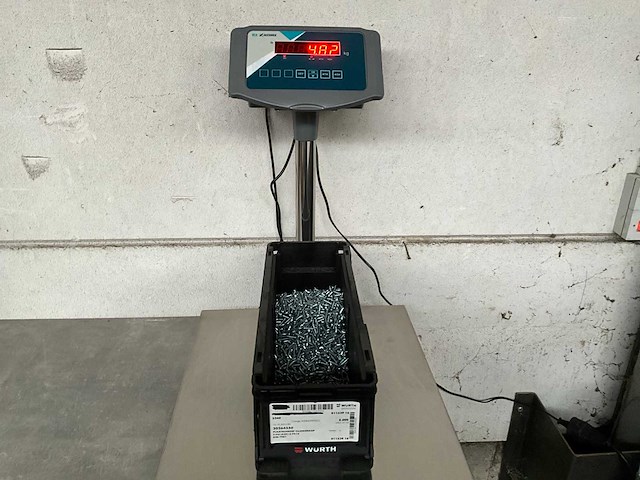 Würth 4.82 kg plaatschroef cilinderkop 3,9 x 16 in stapelbare bak - afbeelding 2 van  5