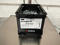Würth 5.21 kg lage cilinderkopschroef m8 x 25 in stapelbare bak - afbeelding 1 van  5
