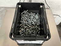 Würth 5.21 kg lage cilinderkopschroef m8 x 25 in stapelbare bak - afbeelding 2 van  5