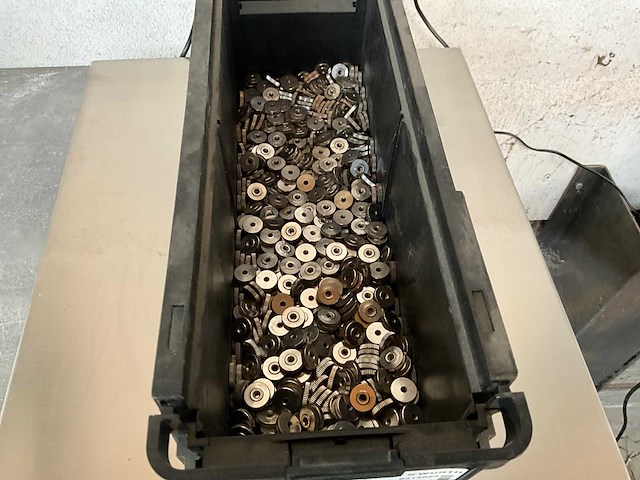 Würth 5.45 kg kartelmoer m4 in stapelbare bak - afbeelding 2 van  5