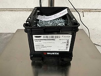 Würth 5.58 kg draadvormende schroef m4 x 16 in stapelbare bak - afbeelding 1 van  5