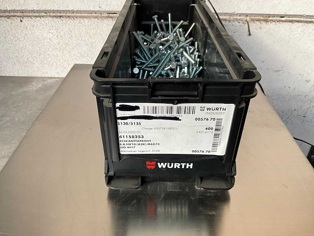 Würth 5.62 kg zeskanttapbout m6 x 70 in stapelbare bak - afbeelding 1 van  5