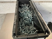 Würth 5.62 kg zeskanttapbout m6 x 70 in stapelbare bak - afbeelding 3 van  5