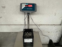 Würth 5.88 kg zeskantmoer met flens m6 in stapelbare bak - afbeelding 3 van  5