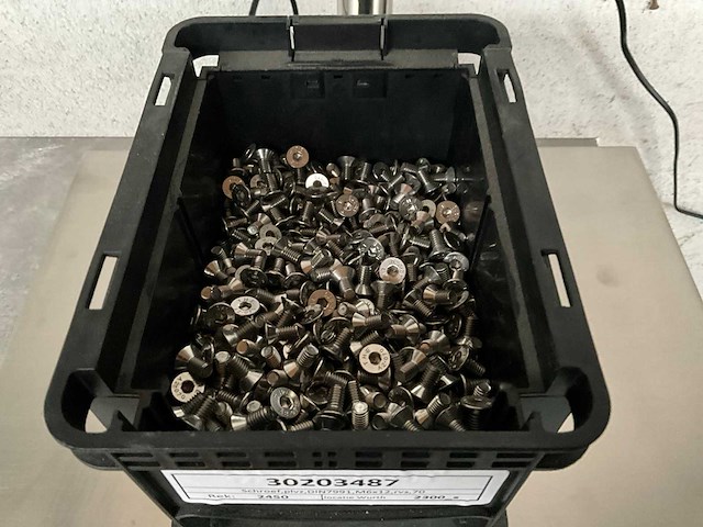 Würth 6.11 kg schroef m6 x 12 rvs in stapelbare bak - afbeelding 2 van  5