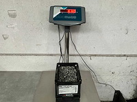 Würth 6.30 kg lage bolkopschroef met flens m5 x 16 in stapelbare bak - afbeelding 2 van  5