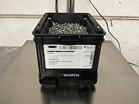 Würth 6.65 kg zelfborgende zeskantmoer m5 in stapelbare bak - afbeelding 1 van  5