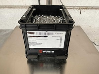 Würth 7.09 kg lage bolkopschroef m6 x 12 in stapelbare bak - afbeelding 1 van  5