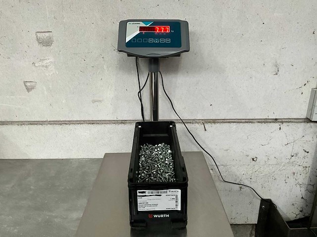 Würth 7.77 kg draadvormende schroef m6 x 20 in stapelbare bak - afbeelding 2 van  5