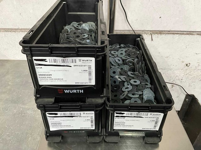 Würth 8,09 kg rubberring zelfklevend aan 1 zijde in 3 stapelbare bakken - afbeelding 1 van  5