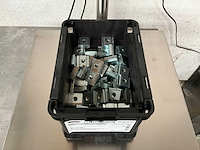 Würth 8.93 kg profiel glijmoeren en glijblok in stapelbare bak - afbeelding 2 van  5