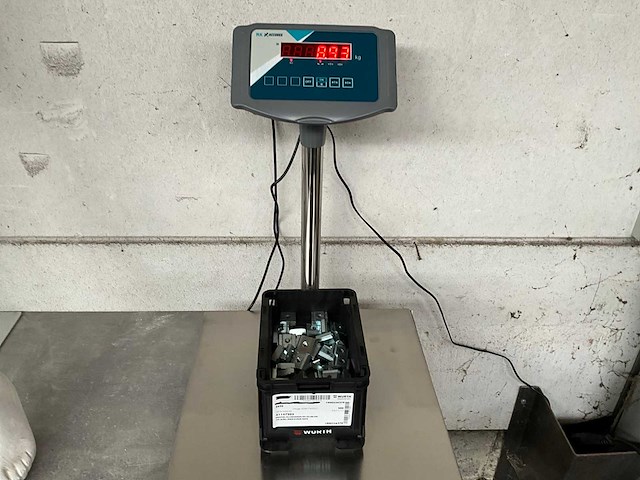 Würth 8.93 kg profiel glijmoeren en glijblok in stapelbare bak - afbeelding 3 van  5