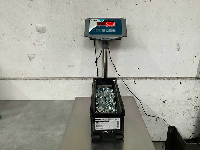 Würth 9.31 kg carrosseriering 4 x 25 x 1,25 in stapelbare bak - afbeelding 2 van  5