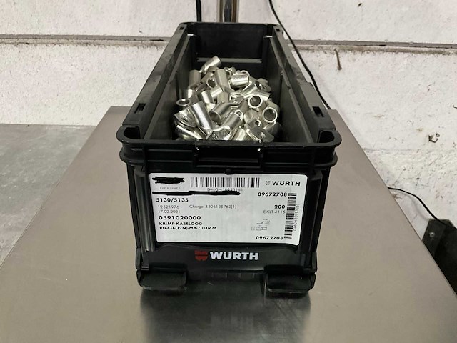 Würth 9.42 kg krimp-kabeloog m8 x 70 in stapelbare bak - afbeelding 1 van  5