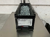 Würth 9.47 kg zelfborgende zeskantmoer m8 in stapelbare bak - afbeelding 1 van  5