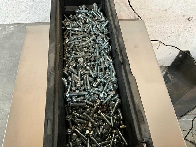 Würth 9,88 kg zeskant bout m6 x 30 in stapelbare bak - afbeelding 2 van  5