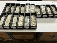 Würth isolatiehuis v-tong male/female diverse maten wit in stapelbare bakken - afbeelding 1 van  10