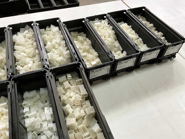 Würth isolatiehuis v-tong male/female diverse maten wit in stapelbare bakken - afbeelding 4 van  10