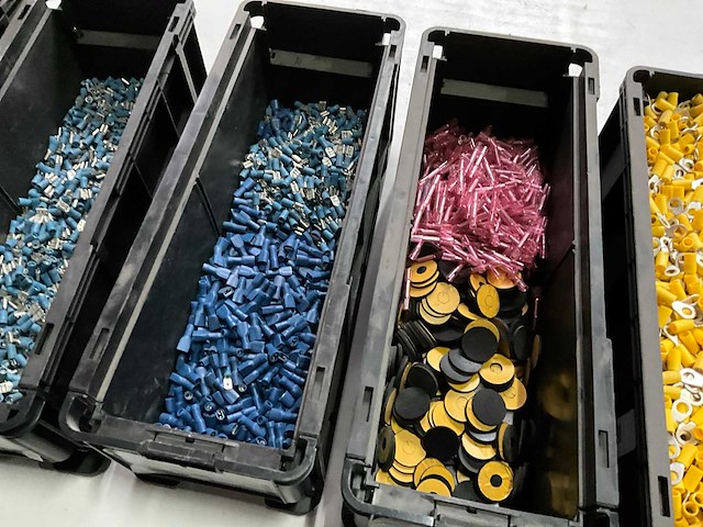 Würth mix kavel met o.a. ringtong/kabelschoenen in 11 stapelbare bakken - afbeelding 8 van  11