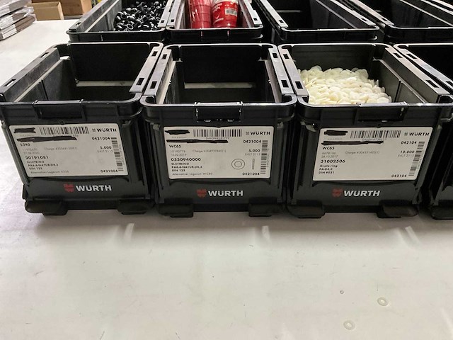Würth mix kavel met o.a. ringtong/kabelschoenen in 11 stapelbare bakken - afbeelding 9 van  11