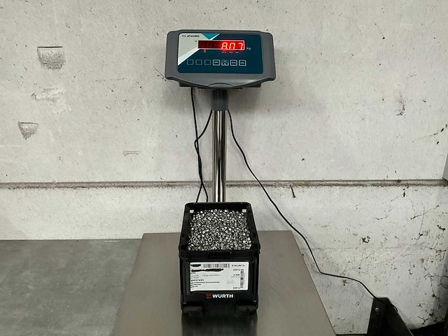 Würth zelfborgende zeskantmoer m5 in stapelbare bak - afbeelding 2 van  5