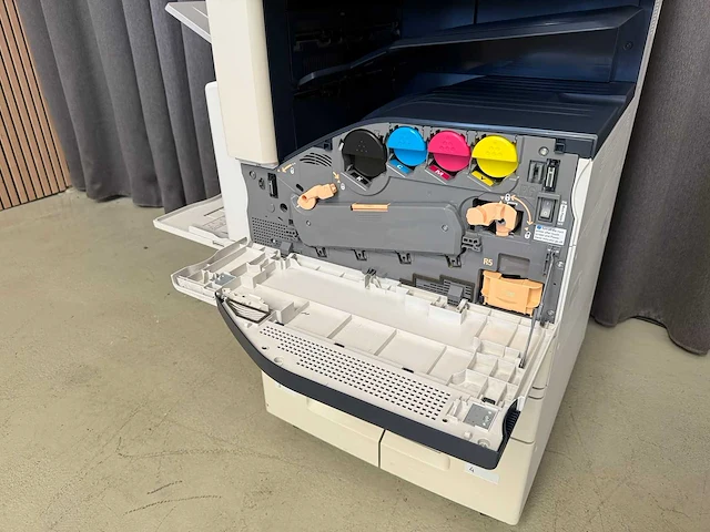 Xerox altalink c8030 - multifunctionele printer - afbeelding 3 van  16