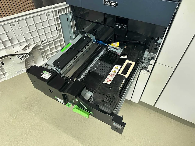 Xerox primelink c9070 + boekjes maker - multifunctionele productieprinter - afbeelding 14 van  17