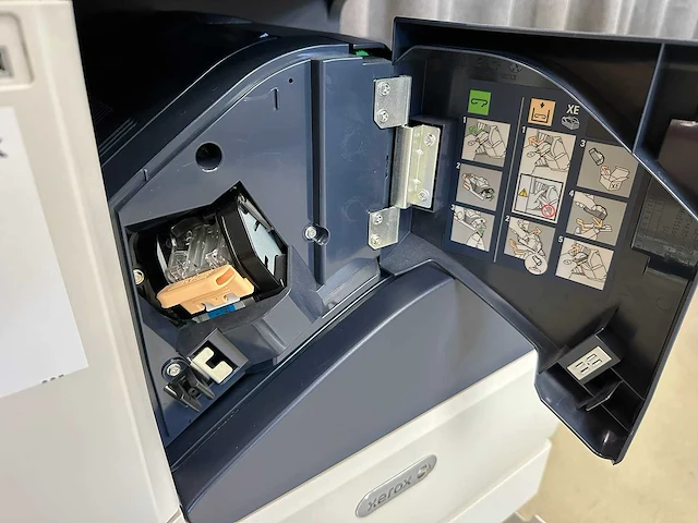 Xerox versalink c7030 multifunctional laserprinter + nietmachine - afbeelding 10 van  14
