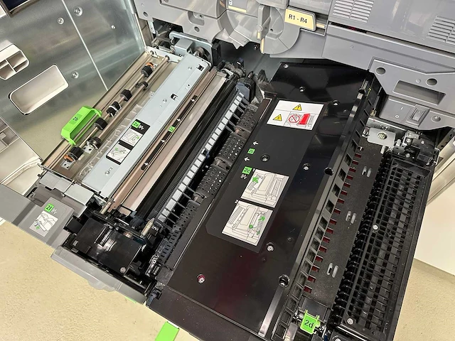 Xerox versant 80 press productieprinter + efi fiery - afbeelding 23 van  25