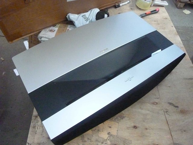 Xgimi aura ultra-short throw laser projector - 4k uhd - afbeelding 4 van  13