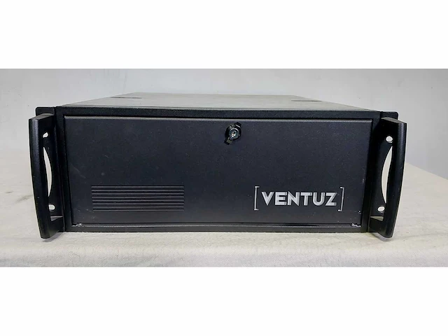 Xi-machines ventuz vbox media server - afbeelding 1 van  3