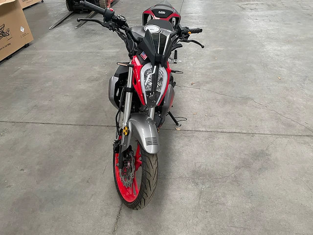 Xtreet rs 125 "red graphite" - afbeelding 4 van  6