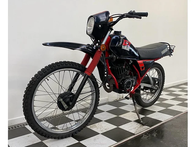 Yamaha - dt - bromfiets - afbeelding 3 van  8