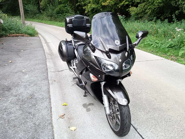 Yamaha - fjr - motorfiets - afbeelding 3 van  9
