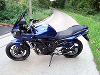 Yamaha - fz6 - motorfiets - afbeelding 1 van  8