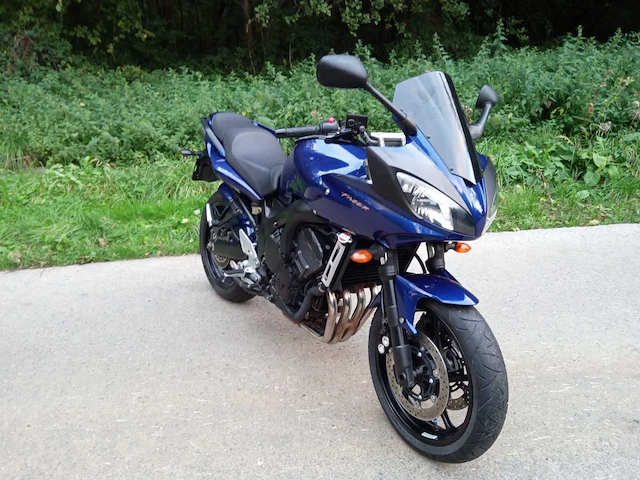 Yamaha - fz6 - motorfiets - afbeelding 3 van  8