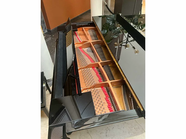 Yamaha c3 verrijdbare vleugelpiano - afbeelding 12 van  13