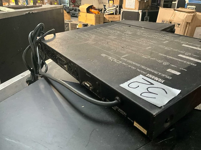 Yamaha digitale delay line ddl 3 - afbeelding 5 van  5