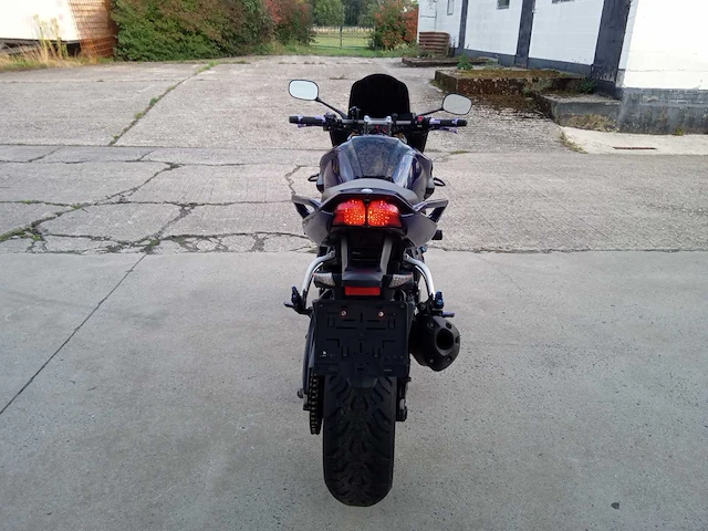Yamaha fz1 motorfiets - afbeelding 5 van  10