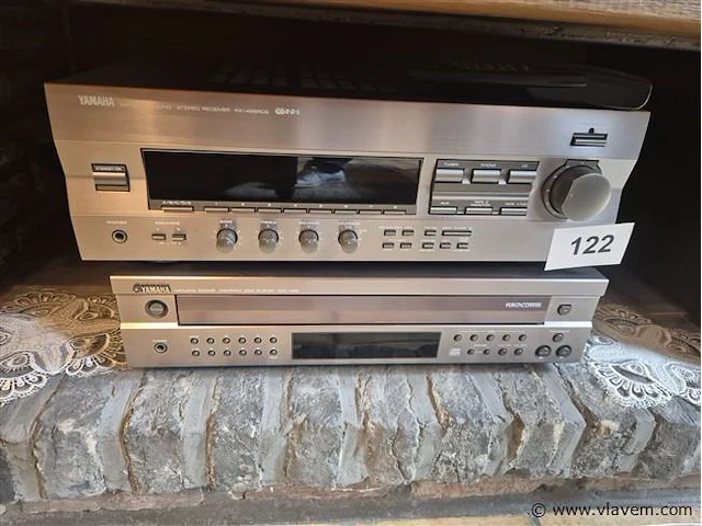Yamaha hi-fi tweedelig - afbeelding 1 van  3