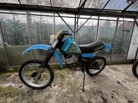 Yamaha it 250