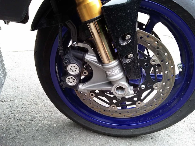 Yamaha mt10 sp motorfiets - afbeelding 6 van  8