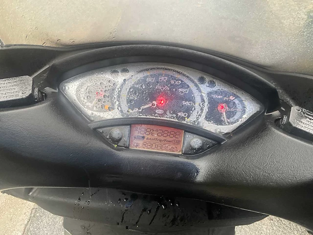 Yamaha nmax scooter - afbeelding 3 van  13