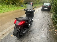 Yamaha nmax scooter - afbeelding 9 van  13