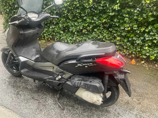 Yamaha nmax scooter - afbeelding 11 van  13