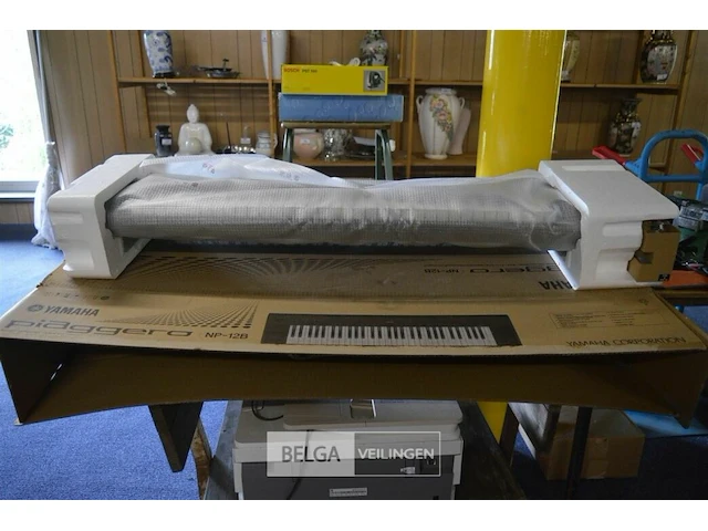 Yamaha piaggerio np-12b elektrische piano - afbeelding 1 van  6